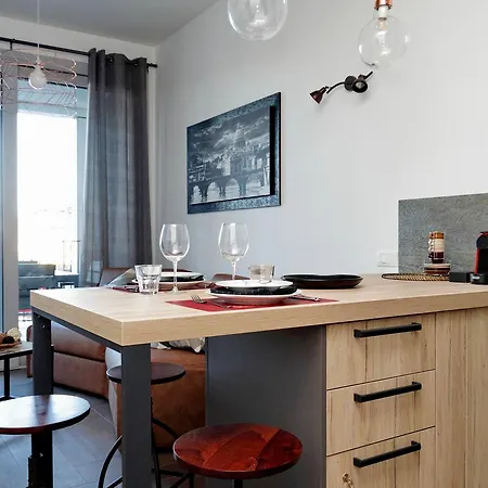 Ych-delizioso Monolocale Con Terrazzo Lägenhet