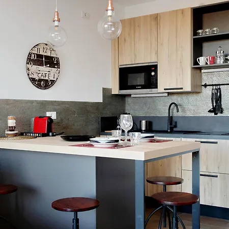 Ych-delizioso Monolocale Con Terrazzo Lägenhet *