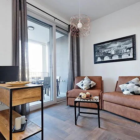 Ych-delizioso Monolocale Con Terrazzo *