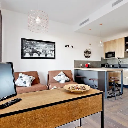 Апартаменты Ych-delizioso Monolocale Con Terrazzo